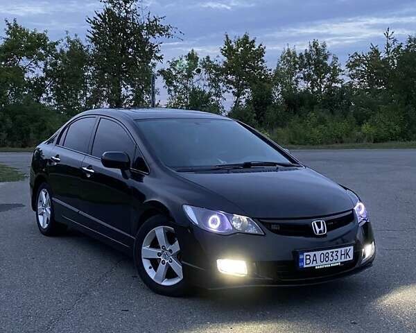 Черный Хонда Цивик, объемом двигателя 1.8 л и пробегом 234 тыс. км за 6200 $, фото 8 на Automoto.ua
