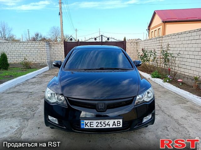 Черный Хонда Цивик, объемом двигателя 1.8 л и пробегом 227 тыс. км за 7000 $, фото 3 на Automoto.ua