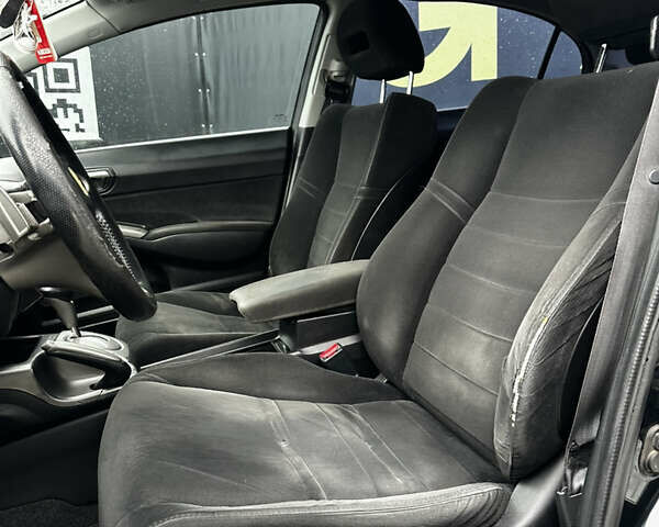 Черный Хонда Цивик, объемом двигателя 1.8 л и пробегом 440 тыс. км за 5700 $, фото 5 на Automoto.ua