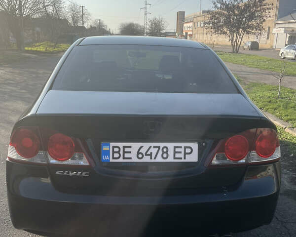 Черный Хонда Цивик, объемом двигателя 1.8 л и пробегом 187 тыс. км за 6800 $, фото 3 на Automoto.ua