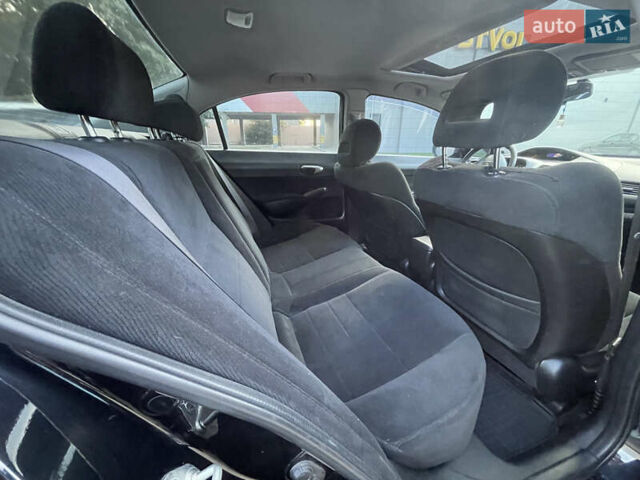Чорний Хонда Сівік, об'ємом двигуна 1.8 л та пробігом 201 тис. км за 7900 $, фото 28 на Automoto.ua