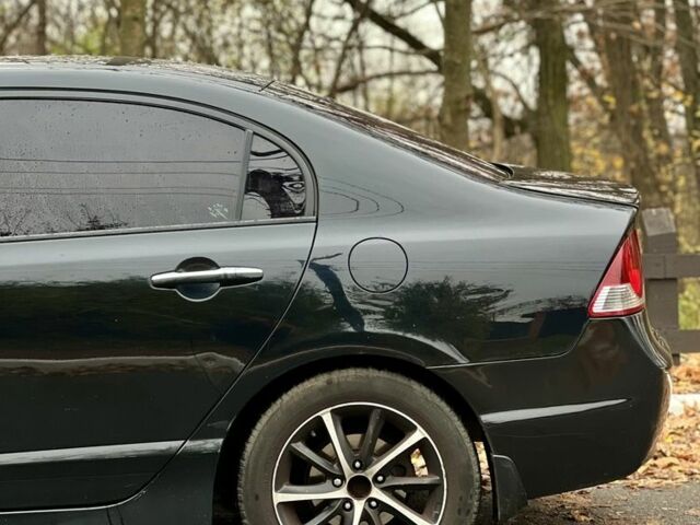 Черный Хонда Цивик, объемом двигателя 1.8 л и пробегом 209 тыс. км за 6500 $, фото 3 на Automoto.ua