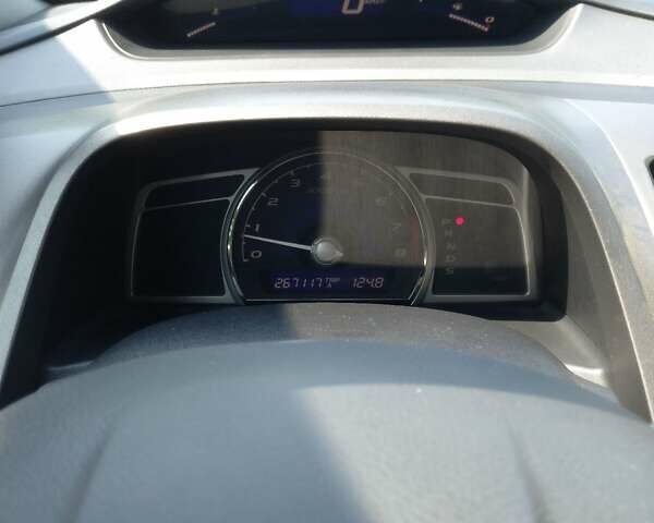 Черный Хонда Цивик, объемом двигателя 1.8 л и пробегом 274 тыс. км за 5000 $, фото 1 на Automoto.ua