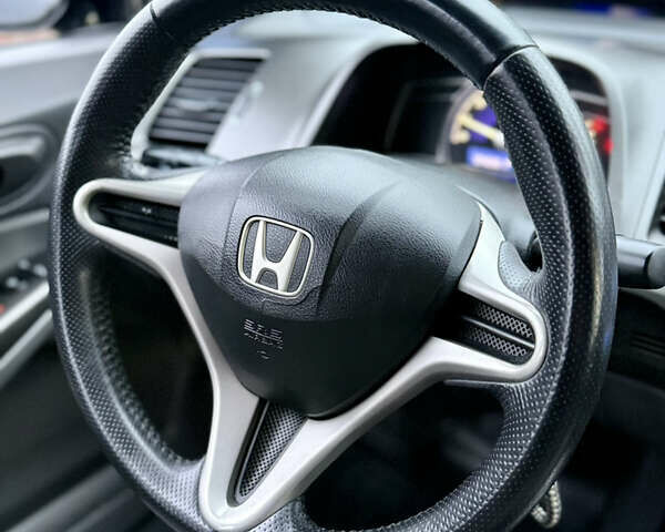 Чорний Хонда Сівік, об'ємом двигуна 1.8 л та пробігом 195 тис. км за 6900 $, фото 53 на Automoto.ua