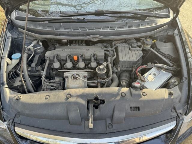 Черный Хонда Цивик, объемом двигателя 1.8 л и пробегом 234 тыс. км за 6200 $, фото 3 на Automoto.ua