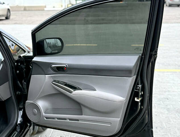 Чорний Хонда Сівік, об'ємом двигуна 1.8 л та пробігом 195 тис. км за 6900 $, фото 67 на Automoto.ua