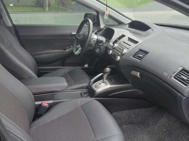 Черный Хонда Цивик, объемом двигателя 1.8 л и пробегом 212 тыс. км за 6900 $, фото 5 на Automoto.ua