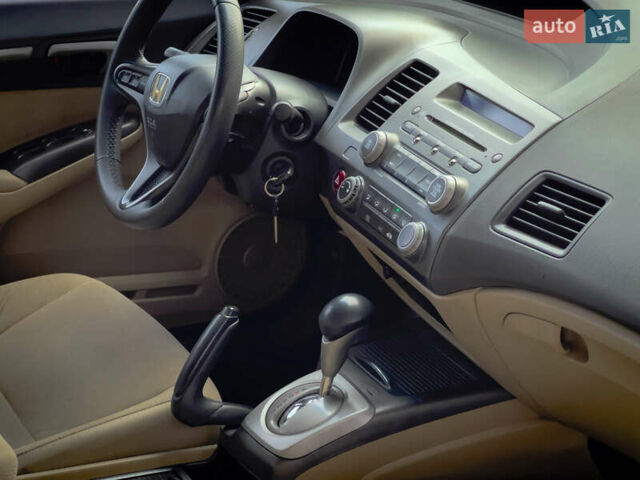 Чорний Хонда Сівік, об'ємом двигуна 1.8 л та пробігом 199 тис. км за 6300 $, фото 25 на Automoto.ua