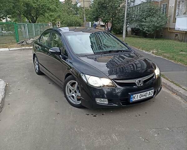 Черный Хонда Цивик, объемом двигателя 1.8 л и пробегом 293 тыс. км за 6100 $, фото 4 на Automoto.ua