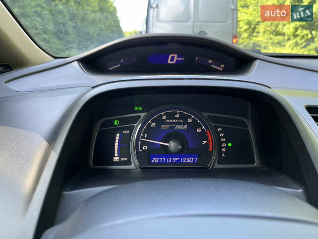 Черный Хонда Цивик, объемом двигателя 1.3 л и пробегом 288 тыс. км за 8000 $, фото 10 на Automoto.ua