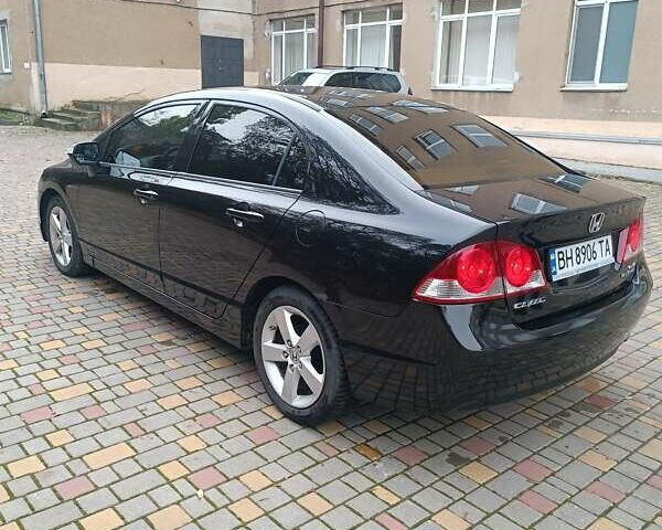 Черный Хонда Цивик, объемом двигателя 1.8 л и пробегом 246 тыс. км за 5950 $, фото 4 на Automoto.ua