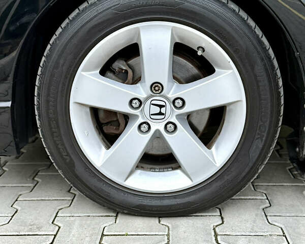 Чорний Хонда Сівік, об'ємом двигуна 1.8 л та пробігом 195 тис. км за 6900 $, фото 61 на Automoto.ua