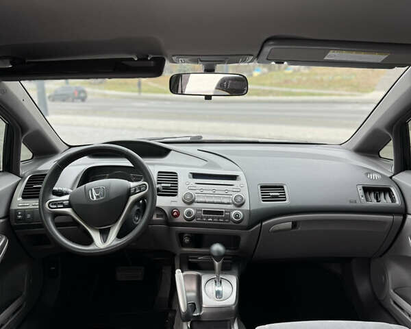 Черный Хонда Цивик, объемом двигателя 1.34 л и пробегом 250 тыс. км за 6100 $, фото 19 на Automoto.ua