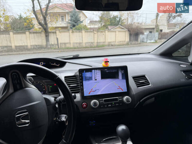 Черный Хонда Цивик, объемом двигателя 1.8 л и пробегом 245 тыс. км за 6800 $, фото 5 на Automoto.ua