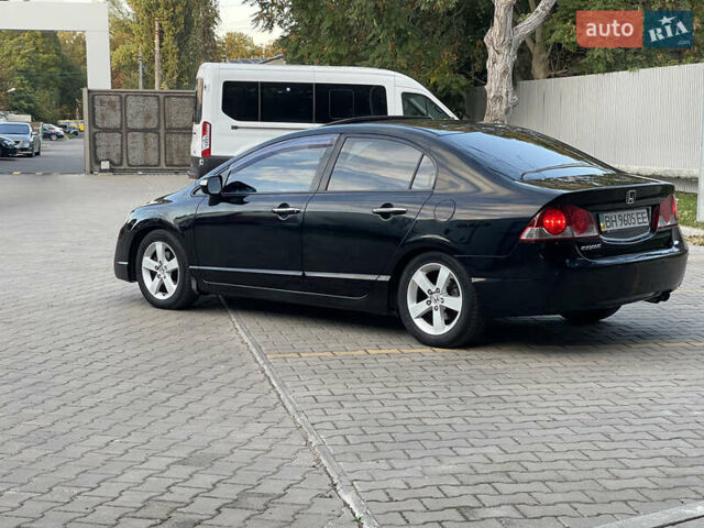 Чорний Хонда Сівік, об'ємом двигуна 1.8 л та пробігом 201 тис. км за 7900 $, фото 3 на Automoto.ua