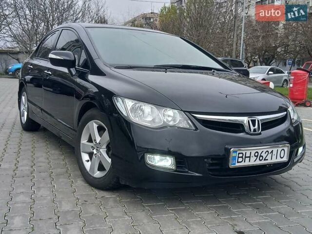 Чорний Хонда Сівік, об'ємом двигуна 1.8 л та пробігом 204 тис. км за 6700 $, фото 5 на Automoto.ua