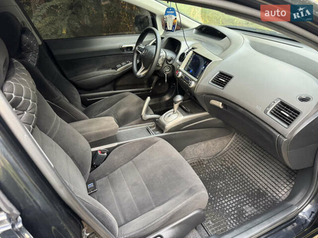 Черный Хонда Цивик, объемом двигателя 1.8 л и пробегом 176 тыс. км за 7300 $, фото 11 на Automoto.ua