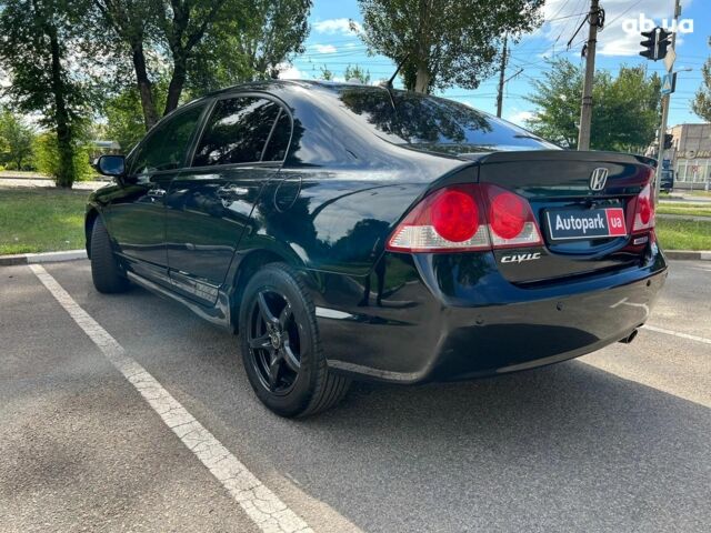Черный Хонда Цивик, объемом двигателя 1.3 л и пробегом 188 тыс. км за 6990 $, фото 2 на Automoto.ua