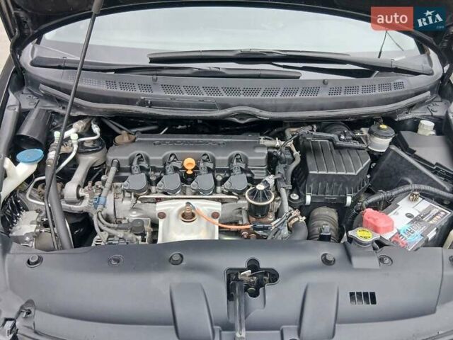 Чорний Хонда Сівік, об'ємом двигуна 1.8 л та пробігом 204 тис. км за 6700 $, фото 23 на Automoto.ua