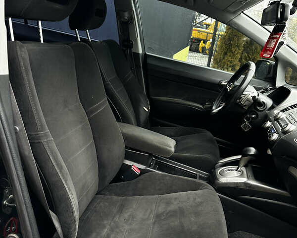 Черный Хонда Цивик, объемом двигателя 1.8 л и пробегом 440 тыс. км за 5700 $, фото 11 на Automoto.ua