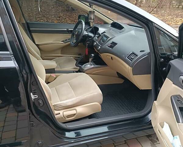 Черный Хонда Цивик, объемом двигателя 1.8 л и пробегом 246 тыс. км за 5950 $, фото 9 на Automoto.ua