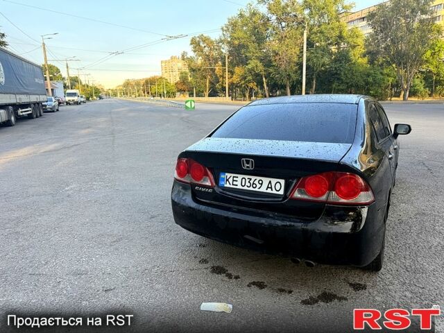 Черный Хонда Цивик, объемом двигателя 1.8 л и пробегом 212 тыс. км за 4500 $, фото 3 на Automoto.ua