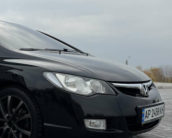 Черный Хонда Цивик, объемом двигателя 1.34 л и пробегом 250 тыс. км за 6100 $, фото 3 на Automoto.ua