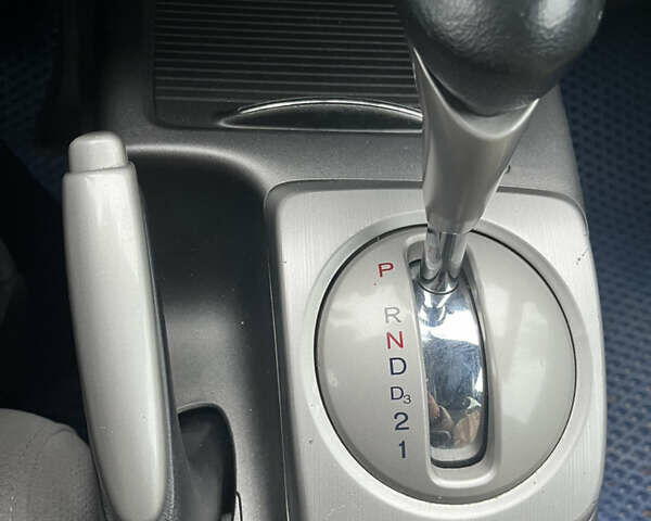 Черный Хонда Цивик, объемом двигателя 1.8 л и пробегом 187 тыс. км за 6800 $, фото 6 на Automoto.ua