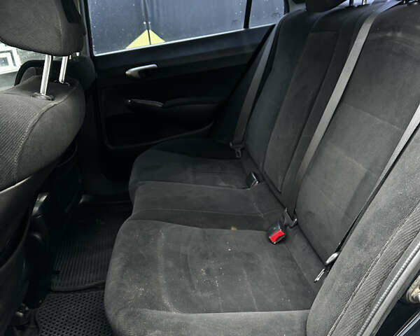 Черный Хонда Цивик, объемом двигателя 1.8 л и пробегом 440 тыс. км за 5700 $, фото 8 на Automoto.ua