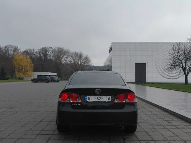 Черный Хонда Цивик, объемом двигателя 1.8 л и пробегом 212 тыс. км за 6900 $, фото 2 на Automoto.ua