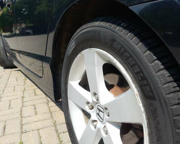 Черный Хонда Цивик, объемом двигателя 1.8 л и пробегом 274 тыс. км за 5000 $, фото 4 на Automoto.ua