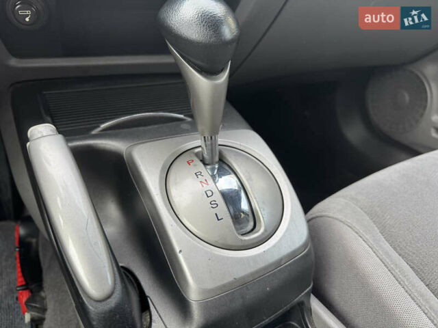 Черный Хонда Цивик, объемом двигателя 1.3 л и пробегом 420 тыс. км за 4400 $, фото 15 на Automoto.ua