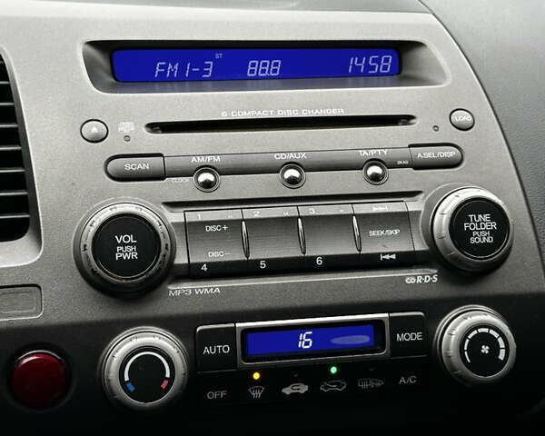 Черный Хонда Цивик, объемом двигателя 1.8 л и пробегом 440 тыс. км за 5700 $, фото 14 на Automoto.ua