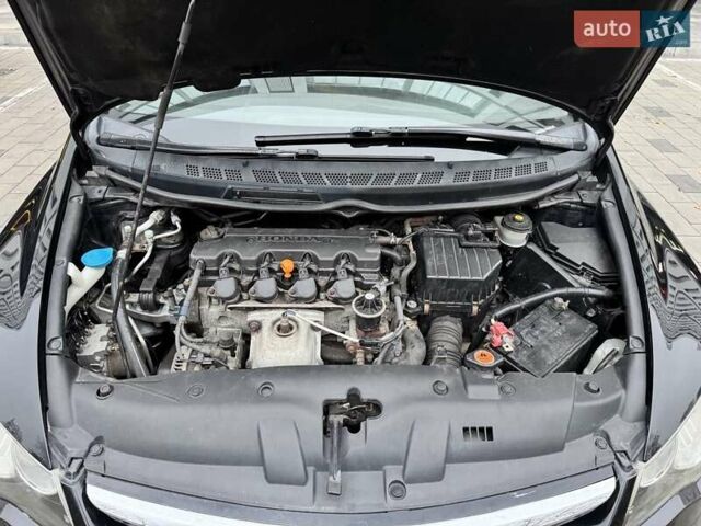 Черный Хонда Цивик, объемом двигателя 1.8 л и пробегом 157 тыс. км за 6500 $, фото 25 на Automoto.ua