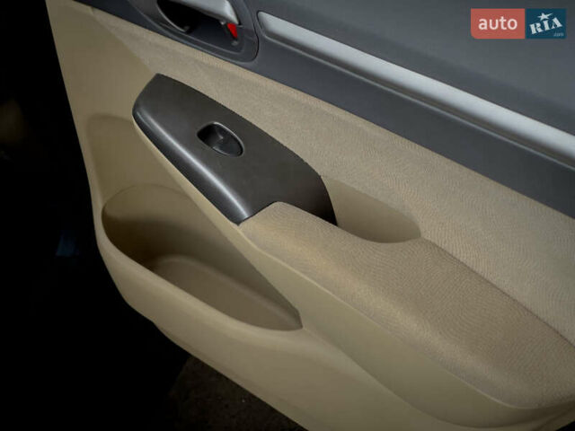 Чорний Хонда Сівік, об'ємом двигуна 1.8 л та пробігом 199 тис. км за 6300 $, фото 22 на Automoto.ua