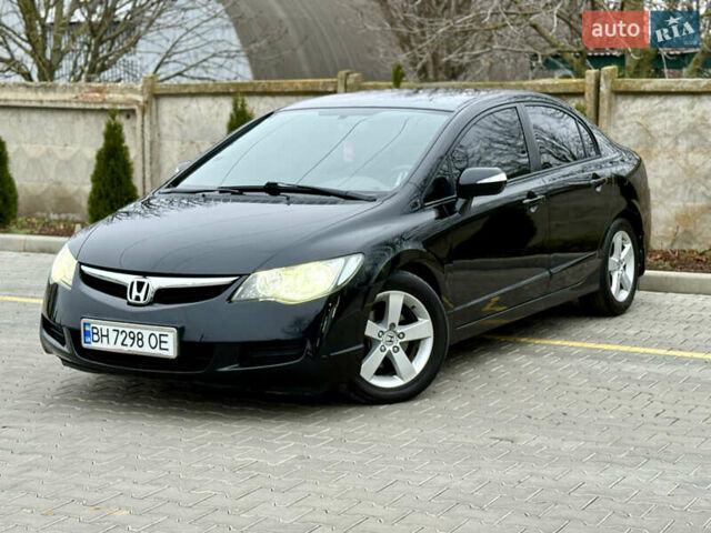 Чорний Хонда Сівік, об'ємом двигуна 1.8 л та пробігом 195 тис. км за 6900 $, фото 2 на Automoto.ua