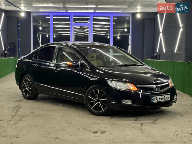 Черный Хонда Цивик, объемом двигателя 1.8 л и пробегом 206 тыс. км за 5400 $, фото 4 на Automoto.ua