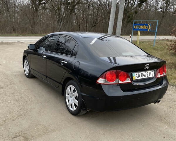 Черный Хонда Цивик, объемом двигателя 1.8 л и пробегом 310 тыс. км за 5850 $, фото 6 на Automoto.ua