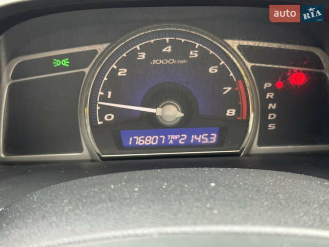 Черный Хонда Цивик, объемом двигателя 1.8 л и пробегом 176 тыс. км за 7300 $, фото 22 на Automoto.ua