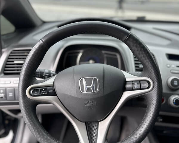 Черный Хонда Цивик, объемом двигателя 1.34 л и пробегом 250 тыс. км за 6100 $, фото 24 на Automoto.ua