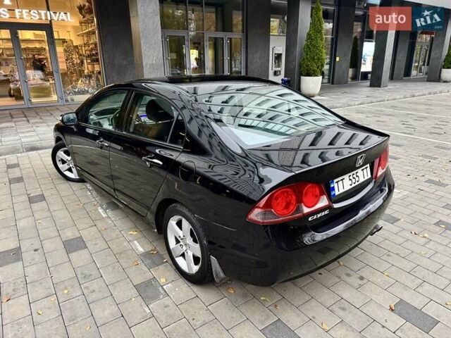 Черный Хонда Цивик, объемом двигателя 1.8 л и пробегом 157 тыс. км за 6500 $, фото 5 на Automoto.ua