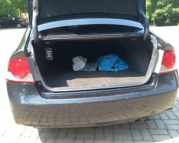 Черный Хонда Цивик, объемом двигателя 1.8 л и пробегом 274 тыс. км за 6500 $, фото 5 на Automoto.ua