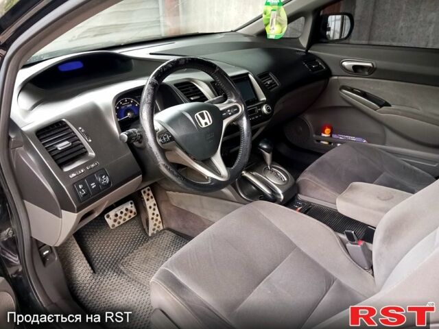 Черный Хонда Цивик, объемом двигателя 1.3 л и пробегом 280 тыс. км за 6250 $, фото 3 на Automoto.ua