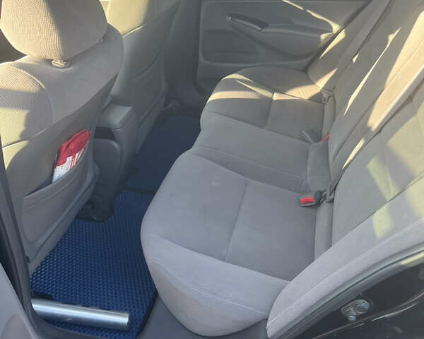 Черный Хонда Цивик, объемом двигателя 1.8 л и пробегом 187 тыс. км за 6800 $, фото 9 на Automoto.ua