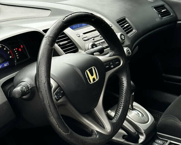 Черный Хонда Цивик, объемом двигателя 1.8 л и пробегом 440 тыс. км за 5700 $, фото 6 на Automoto.ua