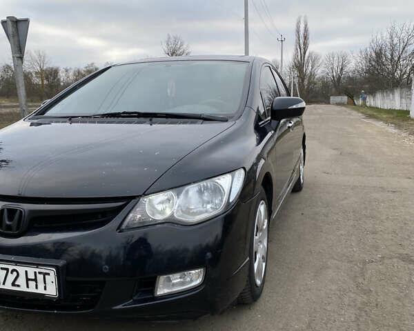 Черный Хонда Цивик, объемом двигателя 1.8 л и пробегом 310 тыс. км за 5850 $, фото 11 на Automoto.ua