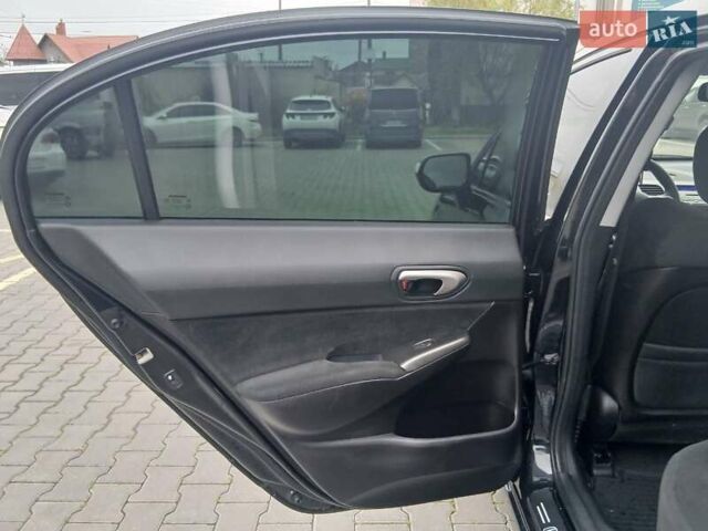 Чорний Хонда Сівік, об'ємом двигуна 1.8 л та пробігом 204 тис. км за 6700 $, фото 16 на Automoto.ua