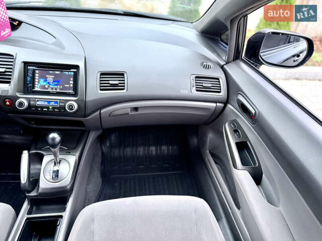 Чорний Хонда Сівік, об'ємом двигуна 1.8 л та пробігом 195 тис. км за 6900 $, фото 50 на Automoto.ua