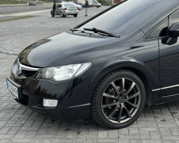 Черный Хонда Цивик, объемом двигателя 1.34 л и пробегом 250 тыс. км за 6100 $, фото 12 на Automoto.ua