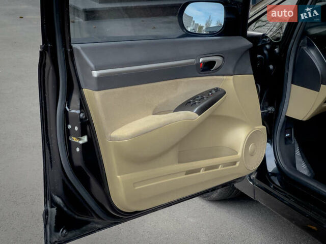 Чорний Хонда Сівік, об'ємом двигуна 1.8 л та пробігом 199 тис. км за 6300 $, фото 17 на Automoto.ua